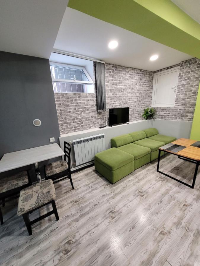Villa Дом 33 Возле Клиники Астхик à Erévan Extérieur photo
